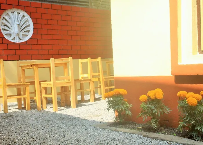 Hotel Kathmandu Village House 2*