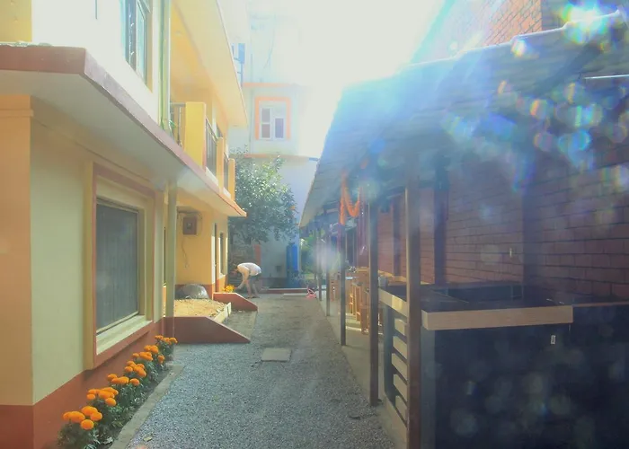 Kathmandu Village House 2*