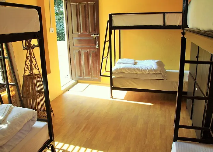 Hotel Kathmandu Village House 2*